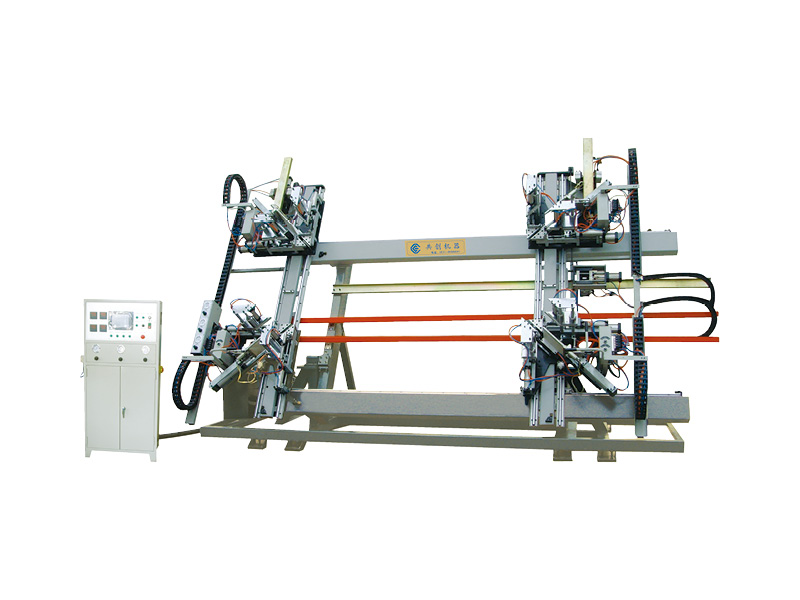 �����T�������ĽǺ��әC